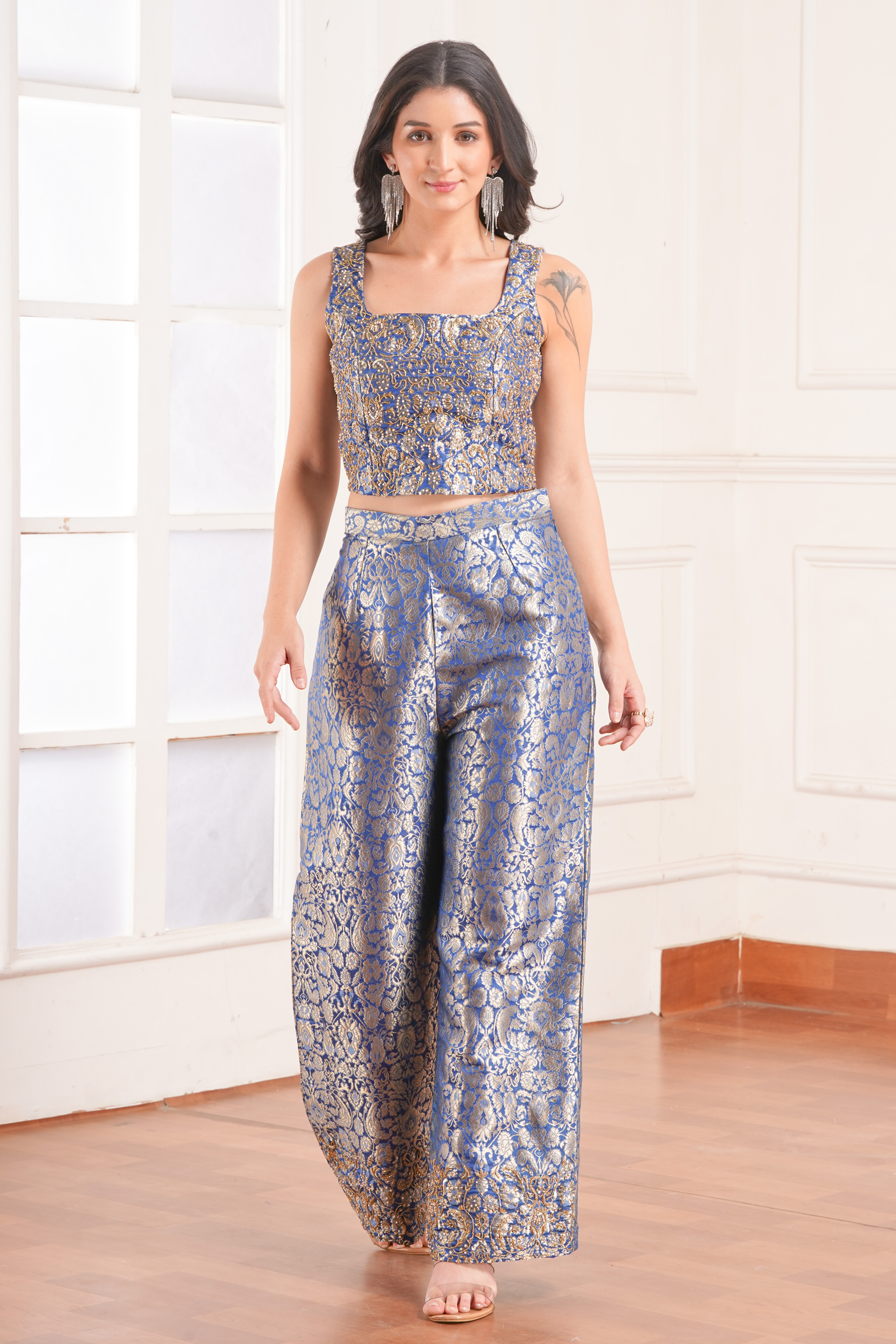 Embroidered Blue and Gold Jacquard Sleeveless corset